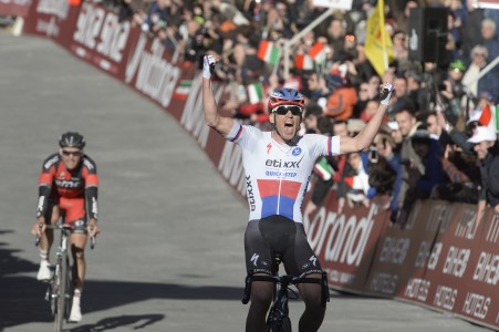 Stybar verslaat Van Avermaet en Valverde in Strade Bianche