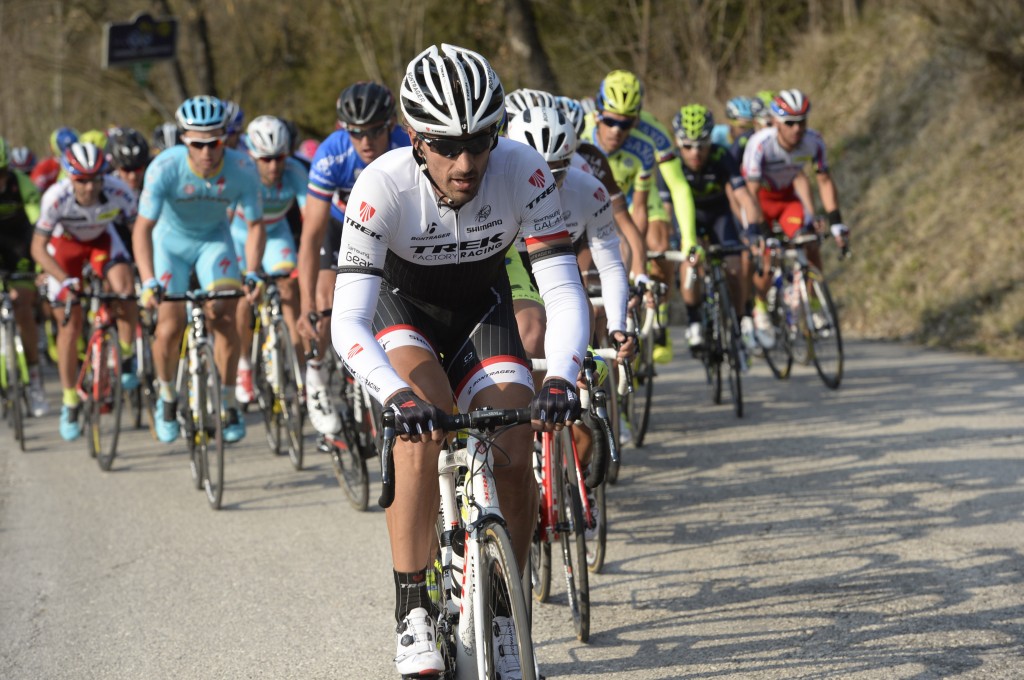 Cancellara valt en moet E3 Harelbeke verlaten