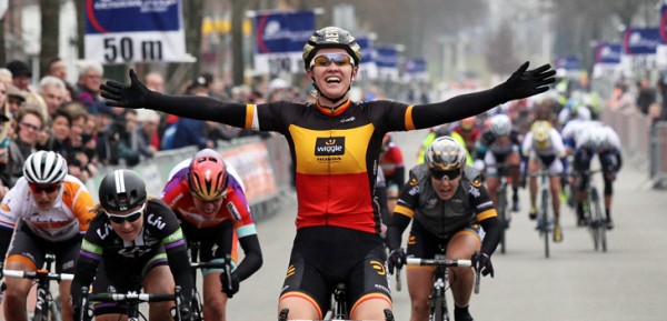 Jolien D’Hoore sprint naar zege in eerste etappe Boels Rental Ladies Tour