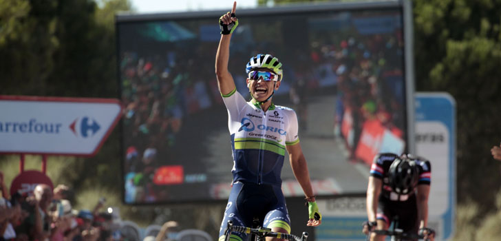 Vuelta 2015: Esteban Chaves klopt Tom Dumoulin op Caminito del Rey