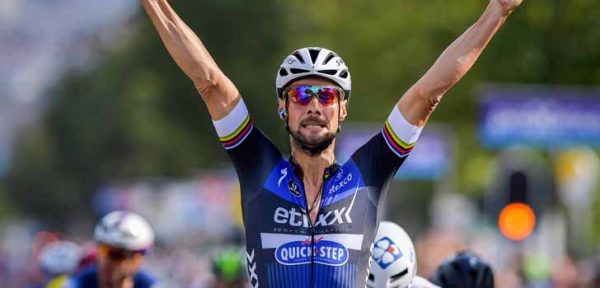 Boonen klopt Démare in Brussels Cycling Classic