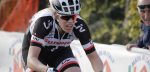 Van Dijk piloteert ploegmate naar winst in De Ronde: “Zelf niet goed genoeg”