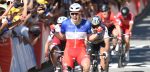 Tour 2017: Arnaud Démare wint door valpartijen ontsierde finale in Vittel