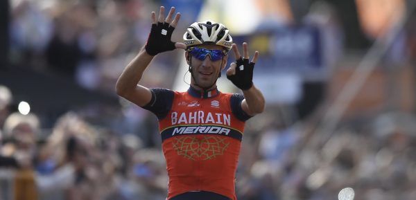 Grootse Nibali zegeviert voor tweede maal in Lombardije