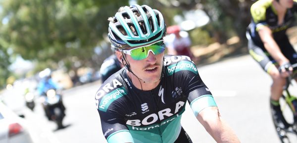 Zege Jay McCarthy in derde etappe Ronde van het Baskenland