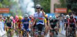 Impey wint in Criterium du Dauphiné na machtige sprint