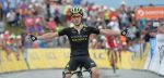 Mitchelton-Scott met nieuwe naam op shirt in Ronde van Frankrijk
