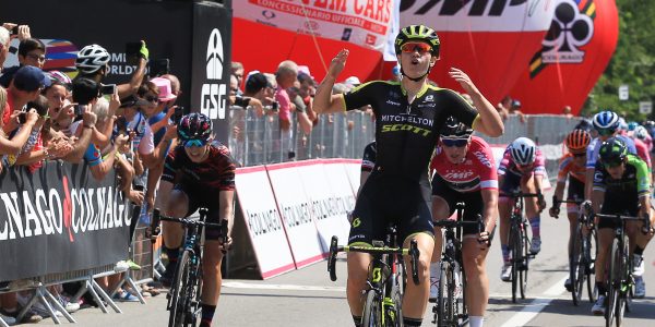 Jolien D’hoore wint derde etappe Giro Rosa, Kirsten Wild tweede