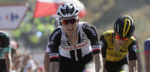 Kelderman omzeilt valpartijen in tweede Vuelta-etappe