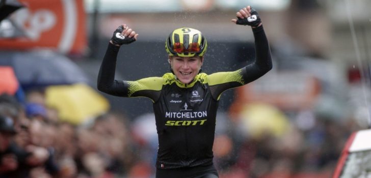 Annemiek van Vleuten wint Luik-Bastenaken-Luik, volledig Nederlands podium