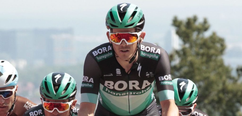Vuelta 2019: Rafal Majka ziet Gregor Mühlberger uitvallen