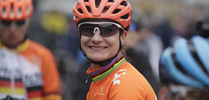 Marianne Vos wint eerste rit Zwift Tour for All