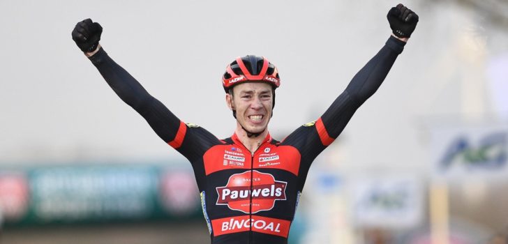 Laurens Sweeck bekroont ploegenspel Pauwels Sauzen-Bingoal met Belgische titel