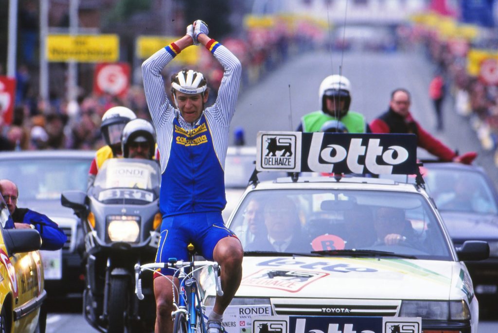Jacky Durand wint de Ronde van Vlaanderen 1992