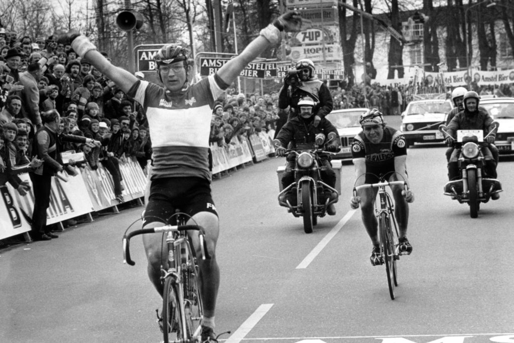 Jan Raas wint de Amstel Gold Race 1977