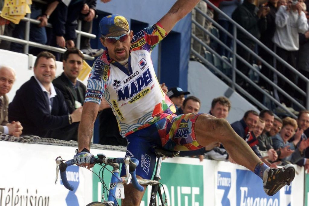 Johan Museeuw wint Parijs Roubaix 2000