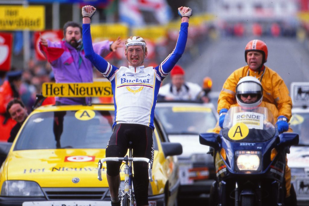 Edwig Van Hooydonck wint de Ronde van Vlaanderen 1991
