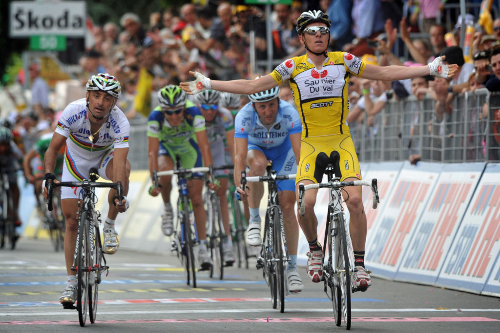 Riccardo Ricco wint de Giro-etappe naar Tivoli