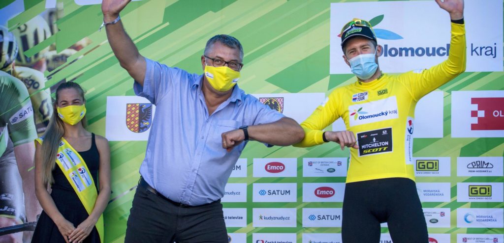 Mitchelton-Scott maakt favorietenstatus waar in Czech Cycling Tour