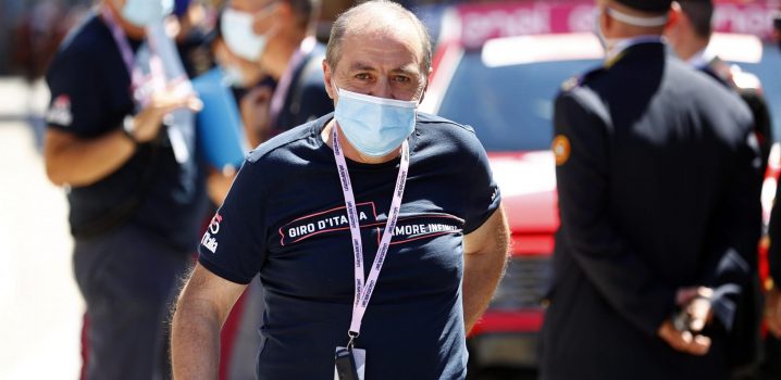 Giro-directeur Vegni: “Ploegen gaan niet naar huis bij twee coronagevallen”