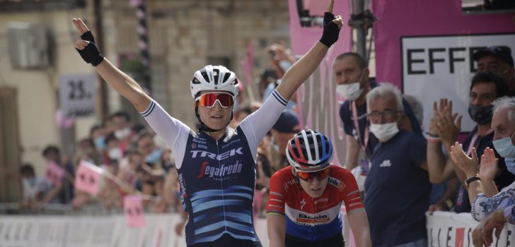 Anna van der Breggen pakt roze trui in Giro Rosa, ritzege Elisa Longo Borghini