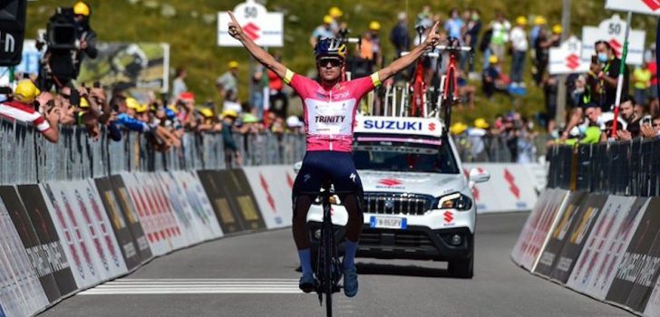 Tom Pidcock klasse apart in bergrit Giro U23 naar Montespugla