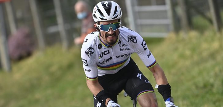 Alaphilippe debuteert in Dwars door Vlaanderen: “Belangrijke koers voor de Ronde”
