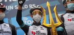 Simon Yates verliest tijd in Tirreno-Adriatico: “Dit is natuurlijk teleurstellend”