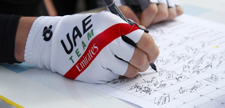 Toekomstig UAE Emirates-talent Juan Ayuso toont zich in Italië