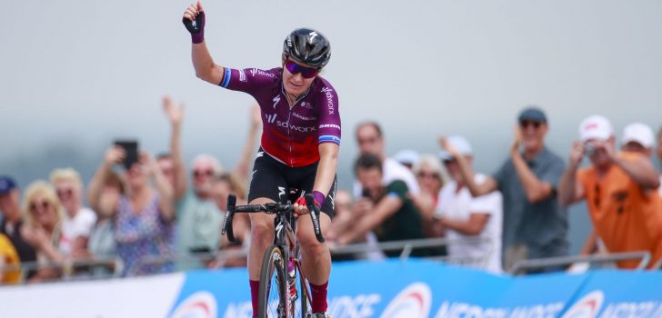 Amy Pieters wint haar eerste Nederlandse wegkampioenschap