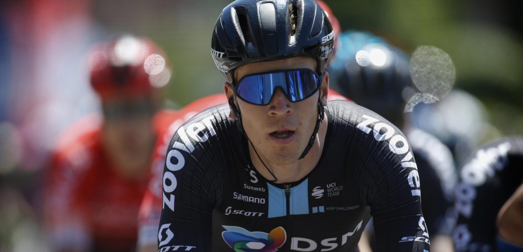 Giro 2022: Team DSM haalt Cees Bol wegens vermoeidheid uit koers