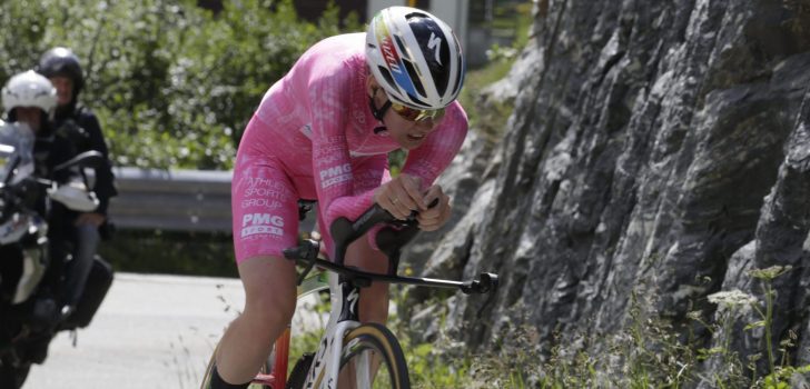 Anna van der Breggen imponeert in roze trui: winst in klimtijdrit Giro Donne