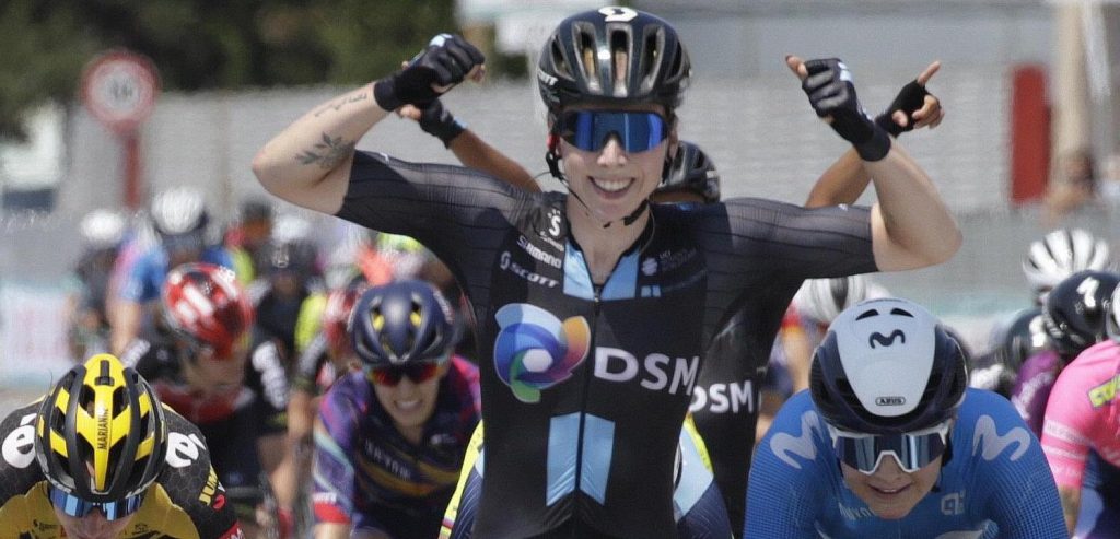 Lorena Wiebes sprint overtuigend naar eerste ritzege in Giro d’Italia Donne
