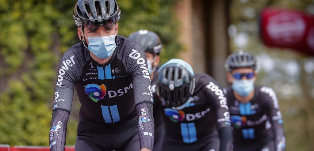 Team DSM met Bardet, Benoot en Arensman in Ronde van Lombardije
