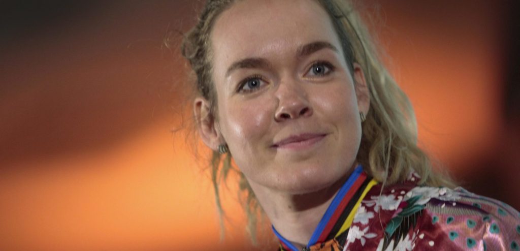 Anna van der Breggen maakt bij Ronde van Drenthe debuut als co-commentator