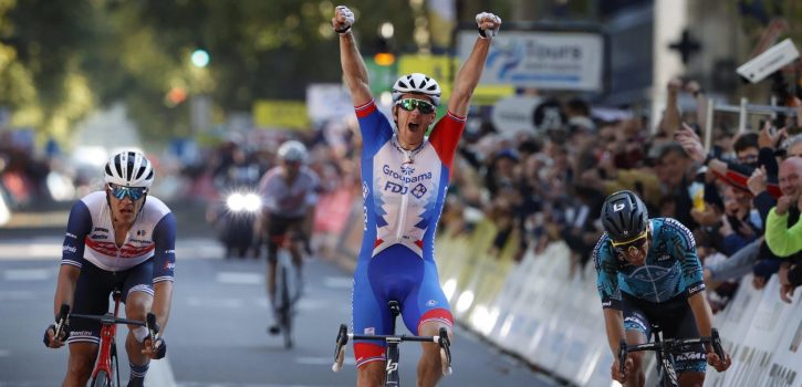 Arnaud Démare klopt Jasper Stuyven in boeiende Parijs-Tours, Stan Dewulf vierde