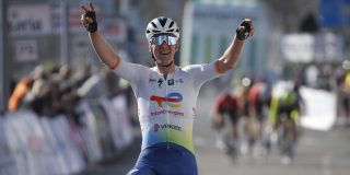 Dries Van Gestel wint Ronde van Drenthe: “Techniek uit veldritten kwam van pas”