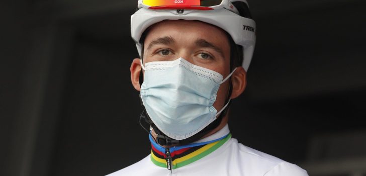 ‘Mads Pedersen vroegtijdig uitgestapt in Parijs-Roubaix’