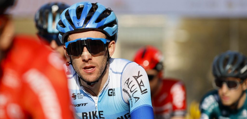 Simon Yates beëindigt seizoen na val op training, geen Ronde van Lombardije