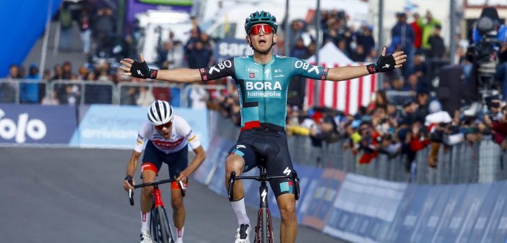 Giro 2022: Liveblog – Kämna wint de etappe op de Etna, Juan Pedro López pakt het roze