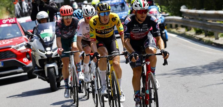 Pascal Eenkhoorn ingelopen in de Giro-slotkilometer: “Het scheelde echt niet veel”