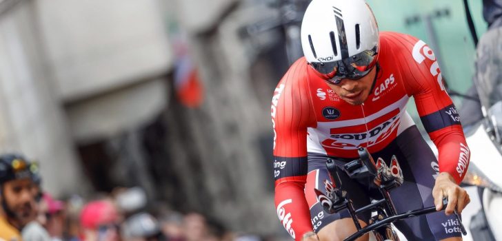 Caleb Ewan voelde zich ‘verrassend goed’ in Giro-tijdrit: “Kon de hele tijd pushen”