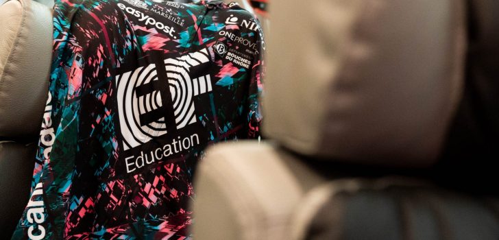 Giro 2022: EF Education-EasyPost kiest opnieuw voor ander tenue