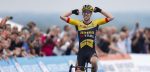 Pascal Eenkhoorn klopt Daan Hoole en wint NK wielrennen 2022
