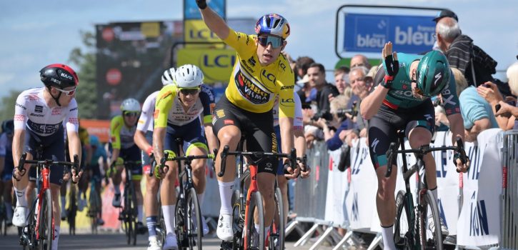 Wout van Aert zegeviert na nagelbijtende finale in Critérium du Dauphiné