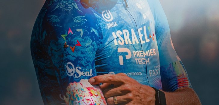 Tour 2022: Israel-Premier Tech in speciale truitjes om Rwandese kinderen te steunen