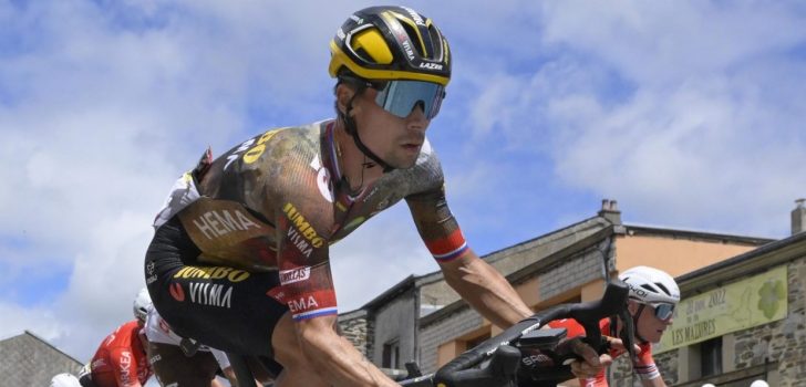 ‘Primoz Roglic heeft twee ruggenwervels gebroken bij zijn val in de Tour’