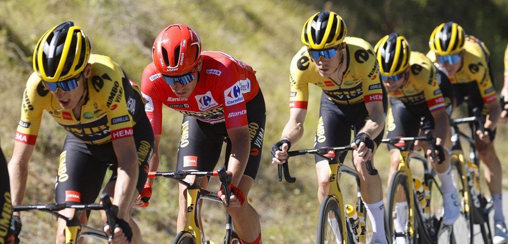 Sam Oomen over Vuelta-leider Primoz Roglic: “Wat we hebben gezien is veelbelovend”