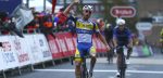 Bonneu verslaat medevluchters in derde rit Tour of Britain, Paasschens vierde