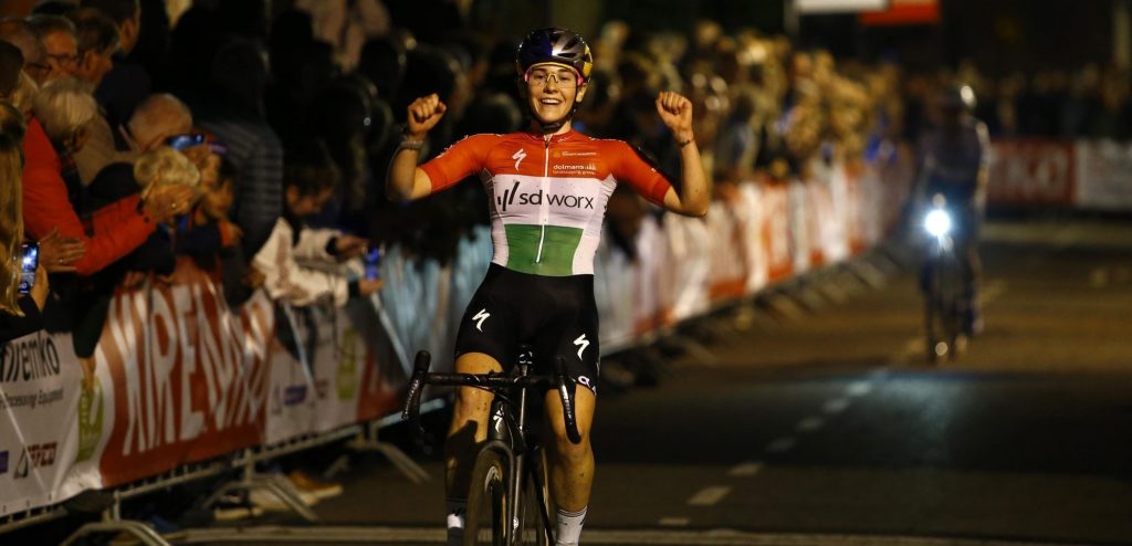 Blanka Kata Vas verslaat wereldkampioene Vos in Nacht van Woerden